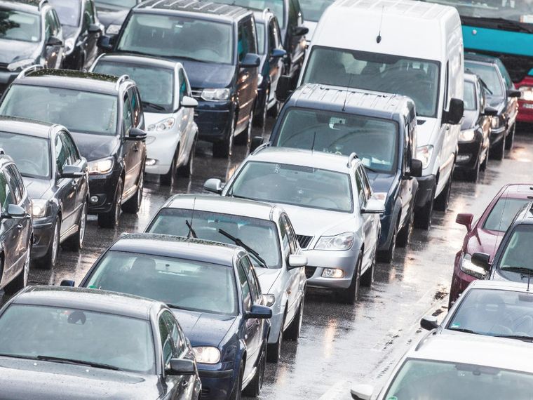 Mobilità urbana: ecco quanto pesano le auto vecchie sulla qualità dell'aria