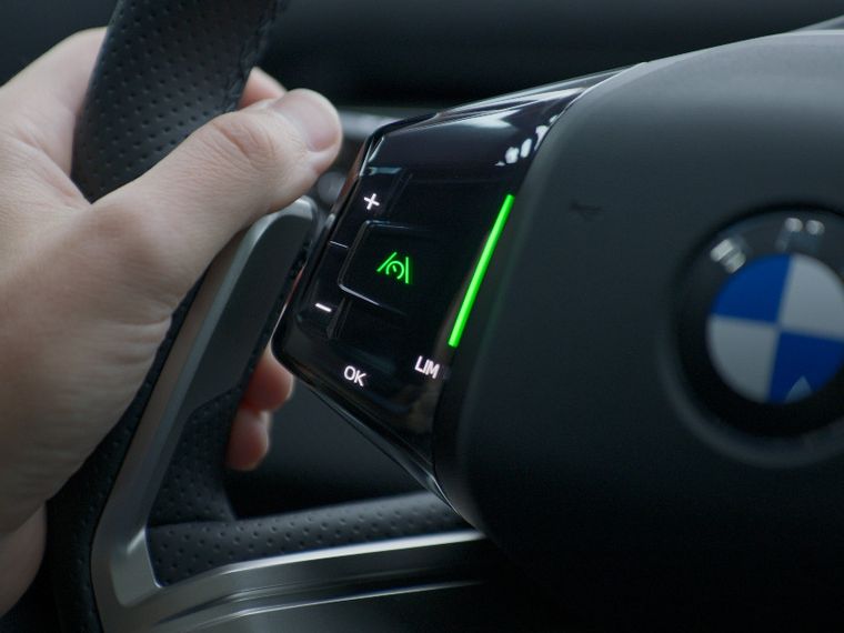 Ecco cos'è la guida simbiotica, e perchè BMW può adottarla sulle sue auto