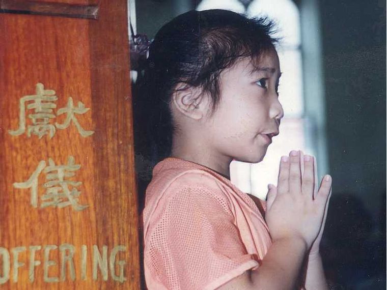 Quel cartello fuori dalle chiese in Cina:  «Ingresso vietato ai minori»