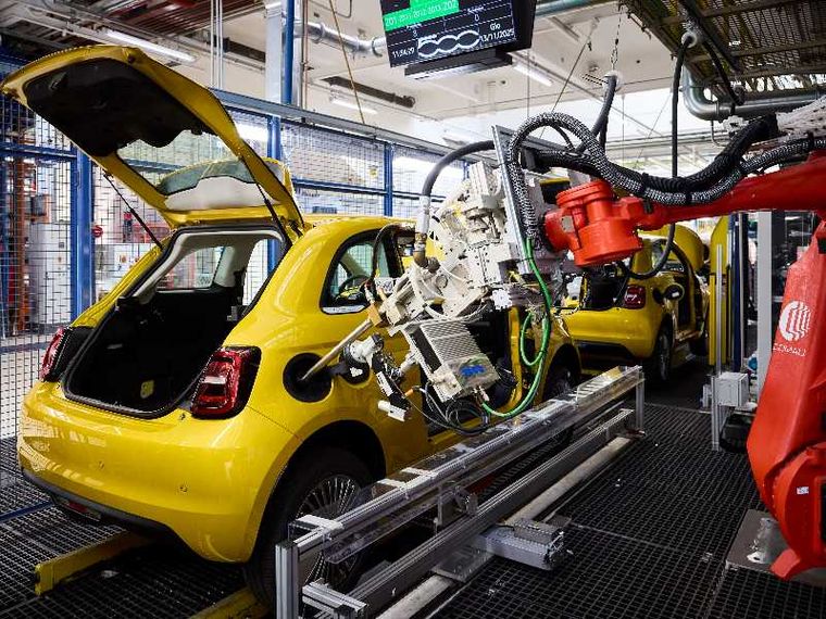 Immatricolazioni auto nuove: Fiat corre, BYD entra nei primi 10 marchi