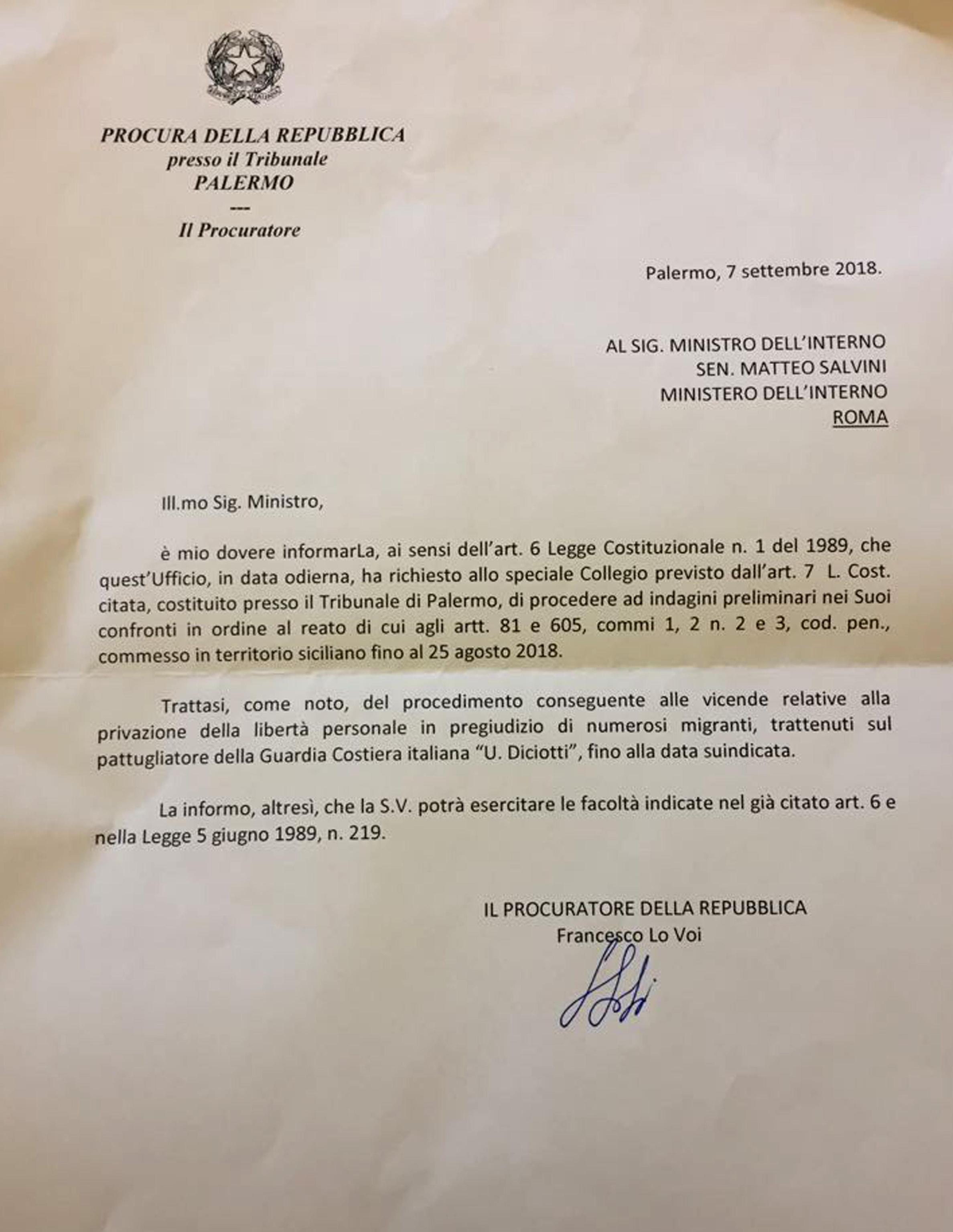 La lettera ricevuta dal ministro Salvini (Ansa)