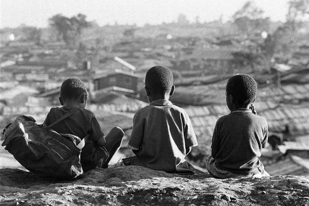 Una foto di Ermanno Foroni dal libro “Le terre dei sogni negati”: «Kenia 2003»