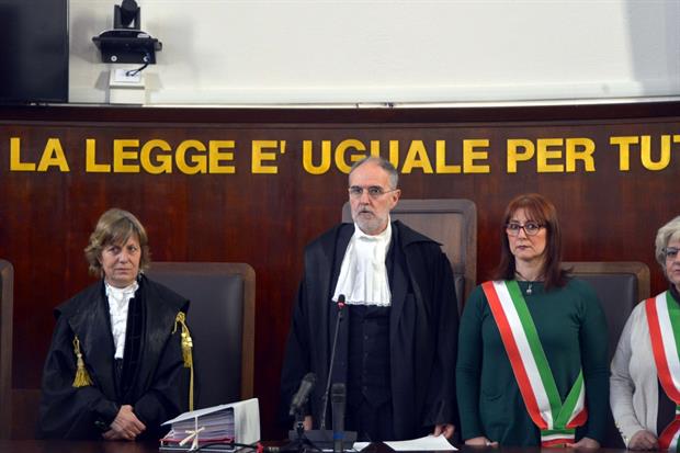 La pronuncia della sentenza di assoluzione per Marco Cappato del Tribunale di Milano