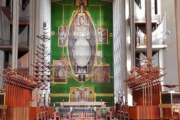 Il grande arazzo di Graham Sutherland nella nuova cattedrale di Coventry (Raul Gabriel)
