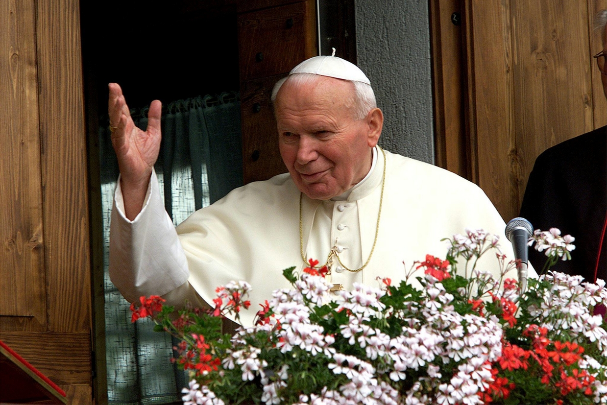 Giovanni Paolo II nello chalet di Les Combes in Val d'Aosta nel 1999