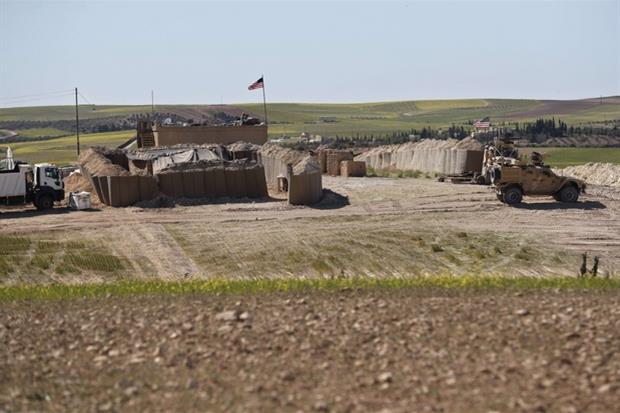 Una base statunitense a Manbij: Trump ha annunciato il ritiro delle sue truppe dalla Siria (Ap)