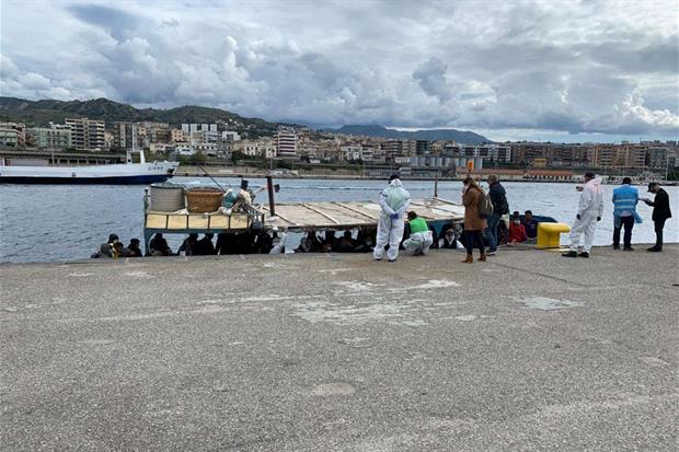 Il molo di Reggio Calabria dove è arrivata l'imbarcazione libica