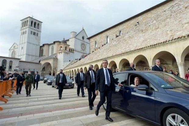 L'arrivo del Papa ad Assisi
