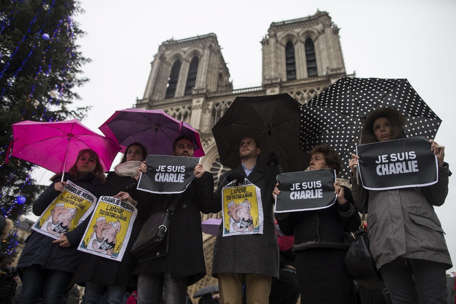 Una manifestazione di solidarietà a Charlie Hebdo dopo l'attentato, Parigi 8 gennaio 2015