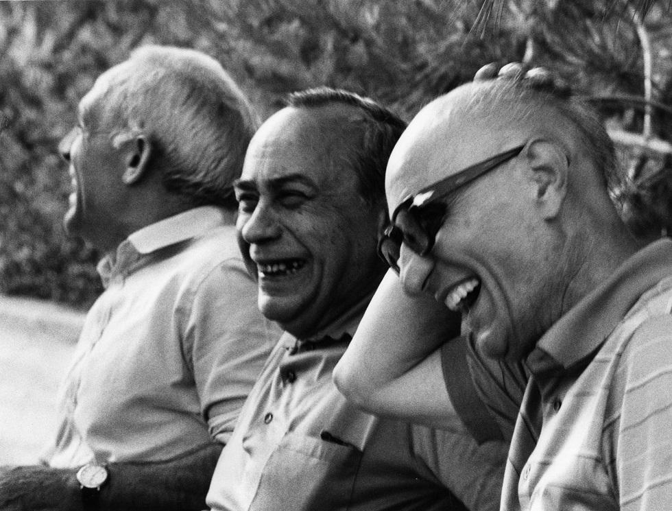 Vincenzo Consolo, Leonardo Sciascia e Gesualdo Bufalino a Racalmuto, La Noce, 1984.