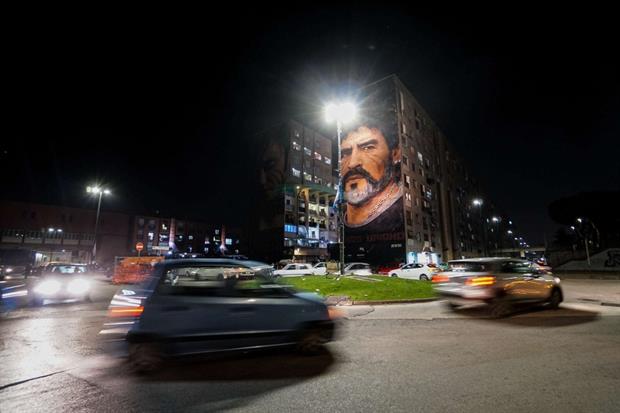 Il murale a Napoli dedicato a Maradona, a San Giovanni al Teduccio