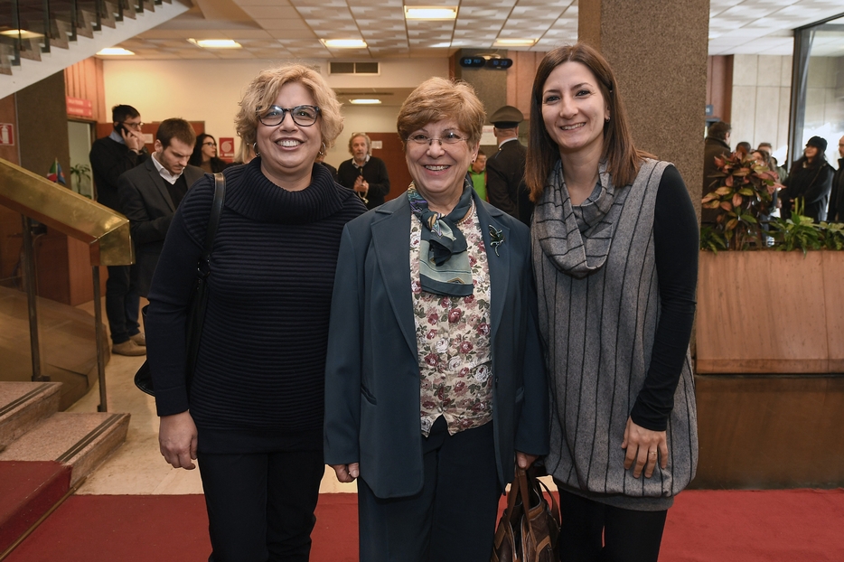 Concetta Castilletti, Maria Rosaria Capobianchi e Francesca Colavita, le tre ricercatrici dello Spallanzani che hanno isolato il corona virus