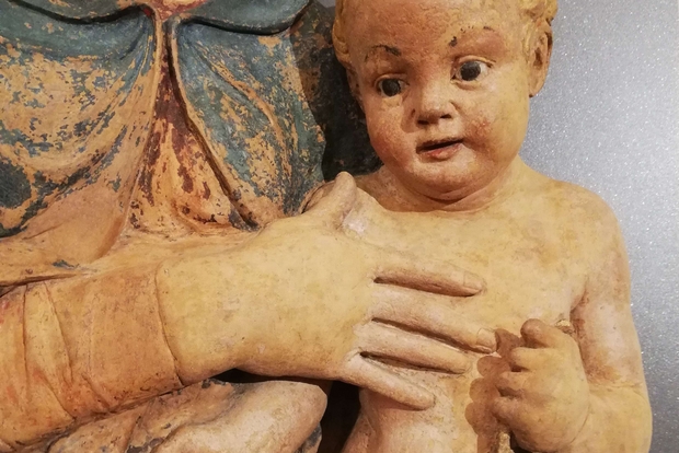 Particolare della “Madonna col Bambino” di Giovanni de Fondulis