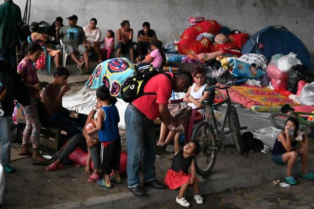 La popolazione sfollata a causa dell'uragano in America Centrale