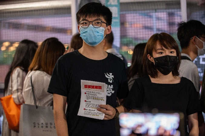 Joshua Wong, uno dei leader della rivolta giovanile di Hong Kong ha condannato la nuova bozza di legge sulla sicurezza elaborata dal Parlamento di Pechino