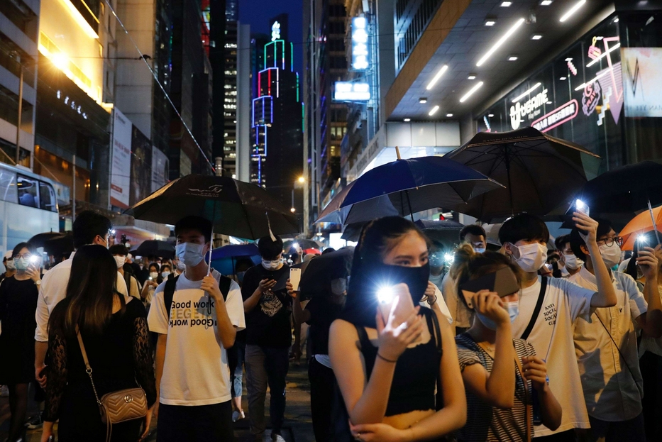 Gli ombrelli: il simboli da anni della rivolta anti-cinese a Hong Kong
