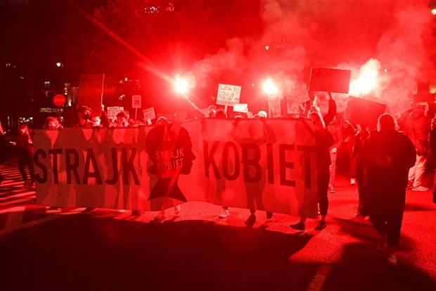 Manifestazioni a Wroclaw (Breslavia), in Polonia, contro la stretta sull'aborto