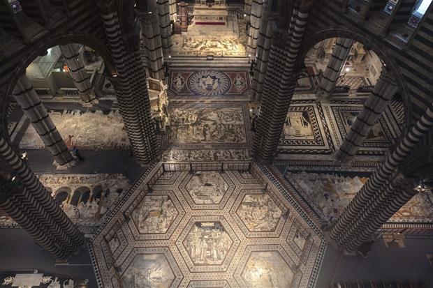 Il pavimento marmoreo della cattedrale di Siena