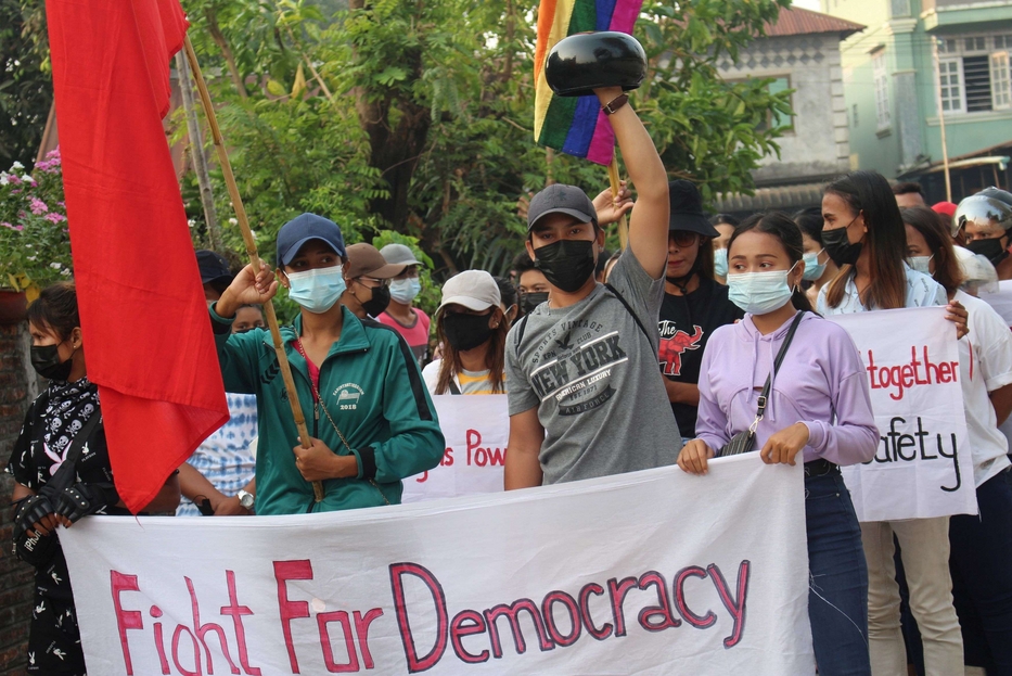 Studenti in marcia 'per la democrazia'