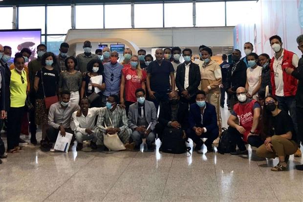 Il gruppo dei giovani rifugiati arrivati in Italia con i corridoi universitari