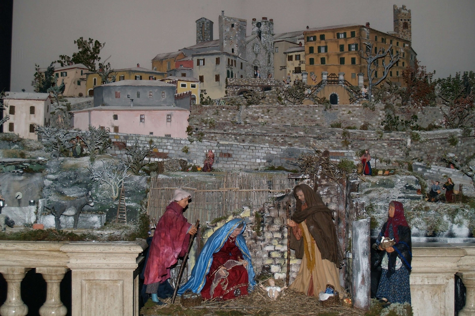 Una passata edizione del presepio monumentale nella chiesa di San Bartolomeo a Rapolano Terme (SI)
