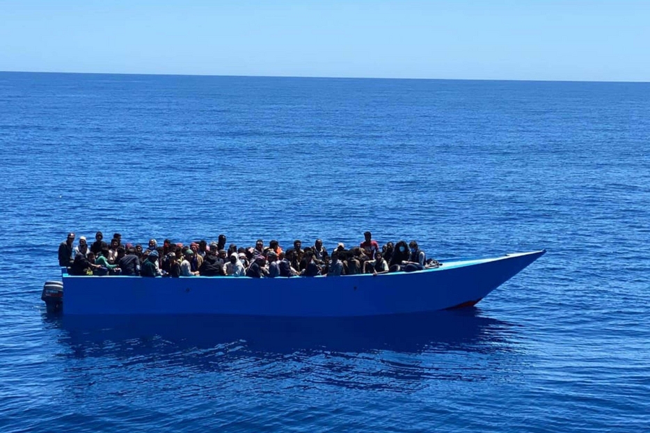 Una delle imbarcazioni approdate domenica a Lampedusa