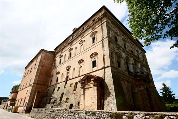 Villa Petrucci, la residenza toscana di Mundell