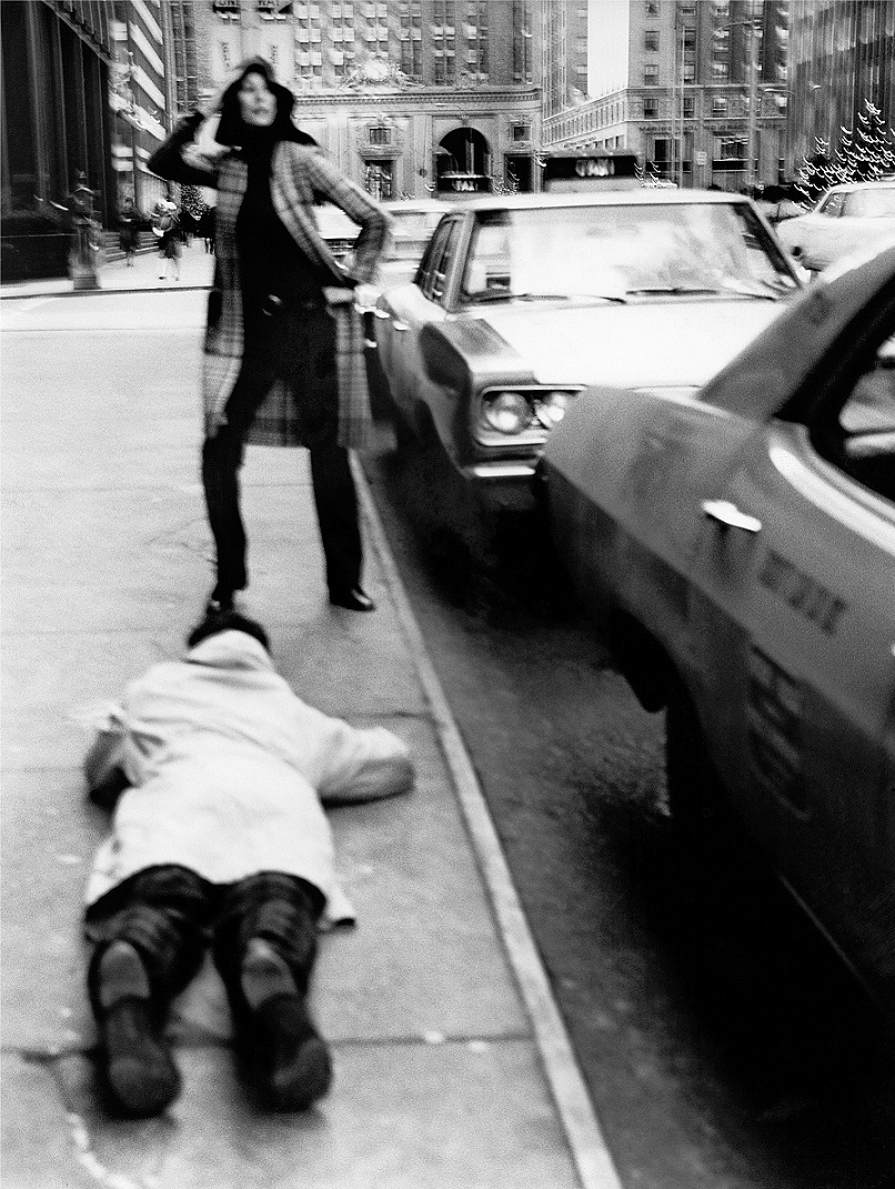 Bob Krieger a New York sul set di Missoni, 1969