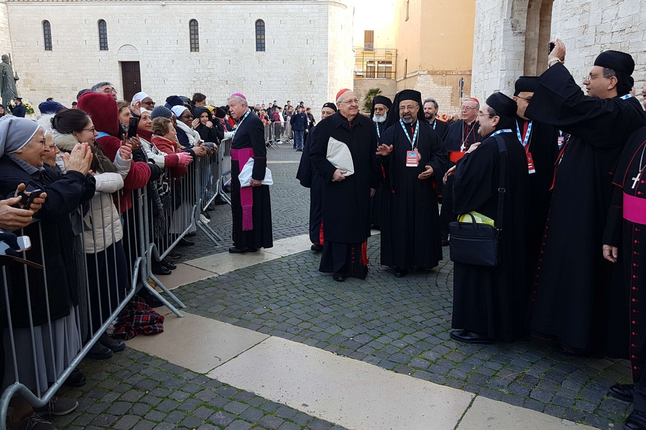 A Bari nel 2020 l'incontro per la pace nel Mediterraneo con i vescovi del bacino