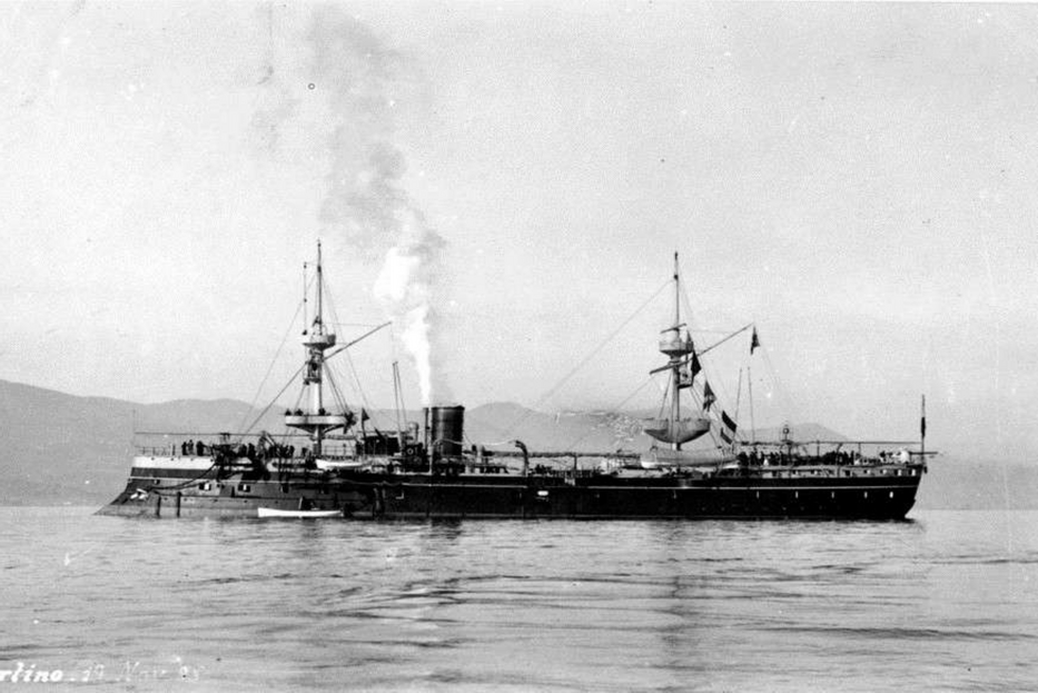 La Nave San Martino a bordo della quale Marconi effettuò gli esperimenti telegrafici nel 1897