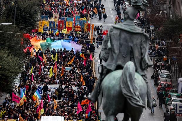 La manifestazione di Napoli contro le mafie