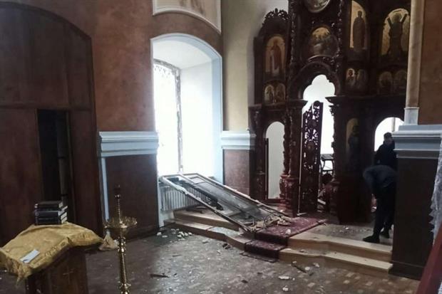 La cattedrale ortodossa di Karkhiv colpita dalle bombe russe