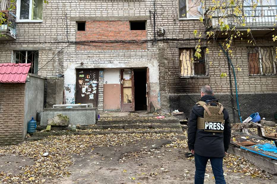 Il sottoscala dove ha vissuto una famiglia durante i mesi di occupazione russa