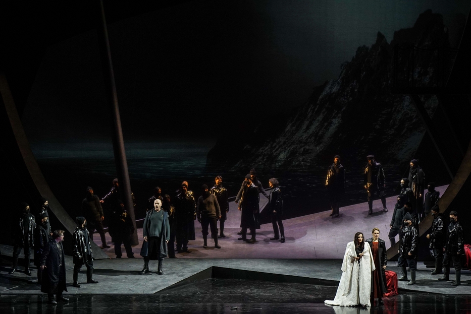 Il primo atto di “Tristano e Isotta” che ha aperto la stagione al Petruzzelli di Bari