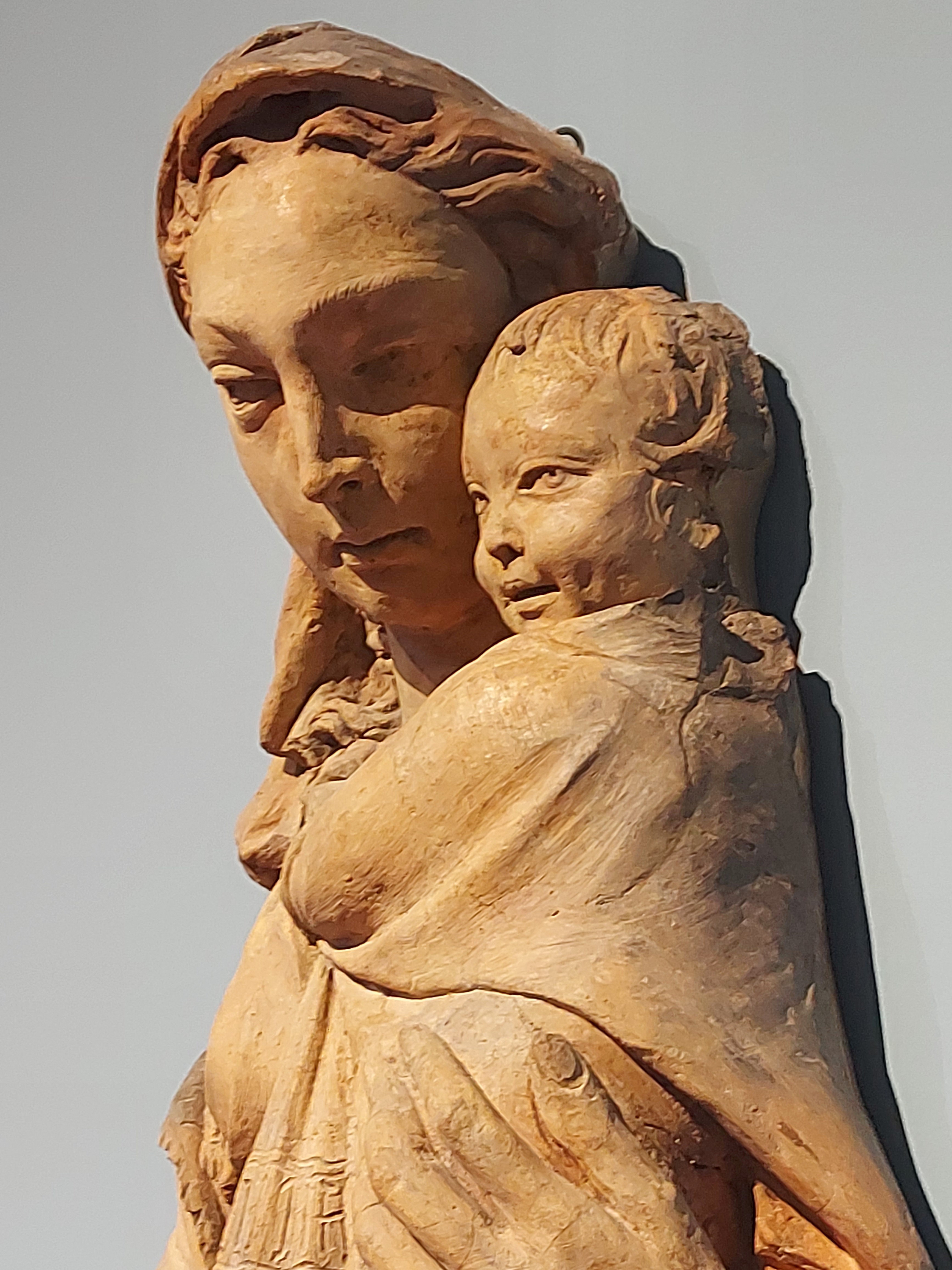 Donatello, 'Madonna col Bambino' (Terracotta, 1415 c.)