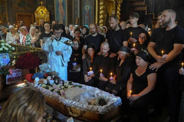 I funerali di Liza nella Chiesa della Trasfigurazione