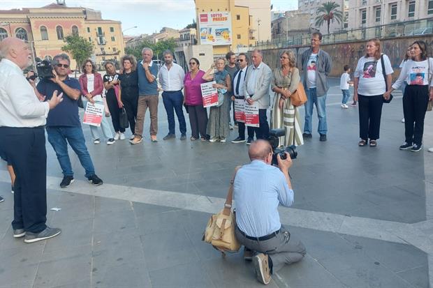 Il sit-in di Antigone davanti al tribunale di Palermo