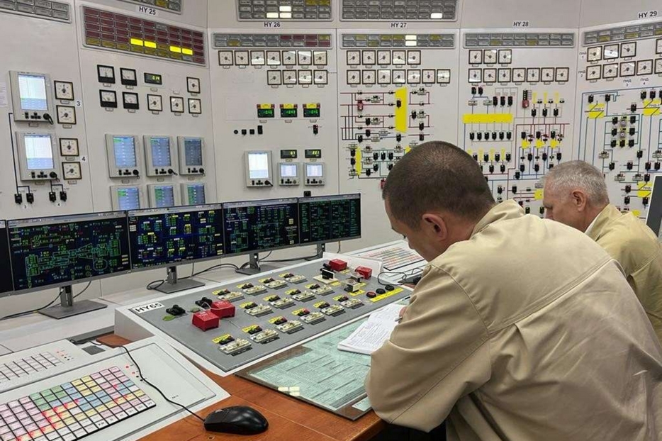 La sala di controllo della centrale nucleare di Zaporizhzhia sotto il controllo russo