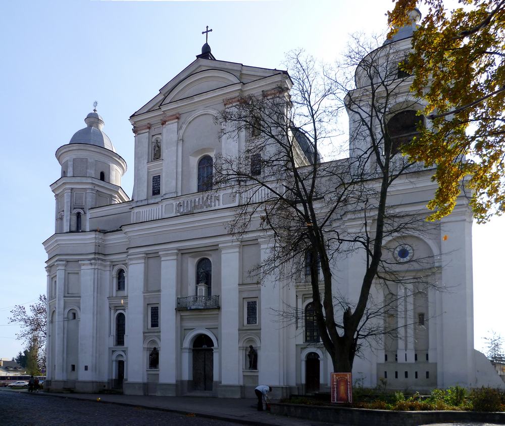 La Cattedrale cattolica dei Santi Pietro e Paolo a Lutsk in Ucraina