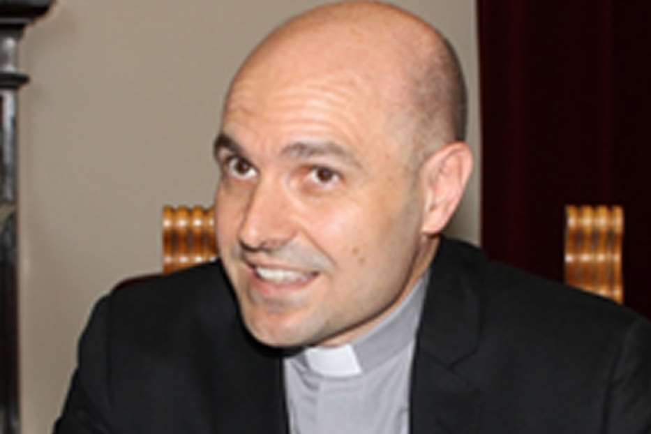 Padre Mario Magro, rettore del Santuario di Sant'Antonio di Messina