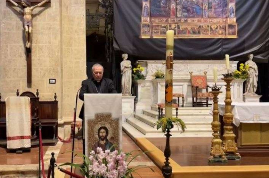 A Montepulciano il vescovo Stefano Manetti annuncia il suo trasferimento a Fiesole