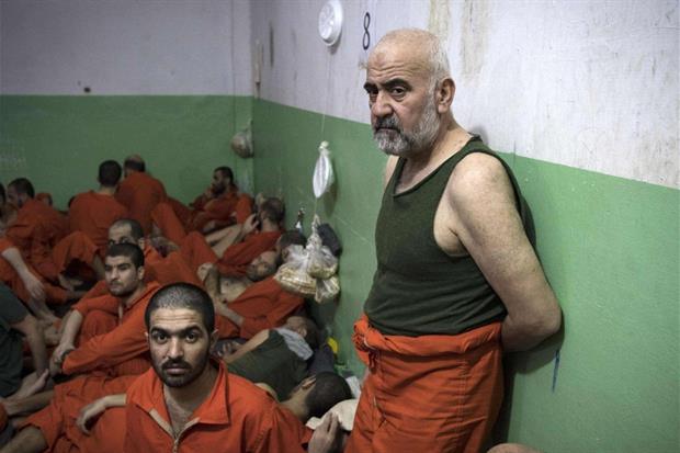 Una immagine del 2019 del carcere di Hassaké, il più grande carcere di jihadisti al mondo