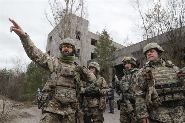 Un gruppo di soldati di Kiev