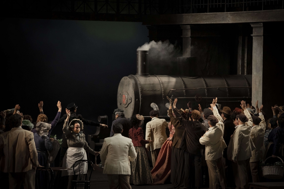 Il treno incriminato alla prima di «Manon Lescaut» a Genova