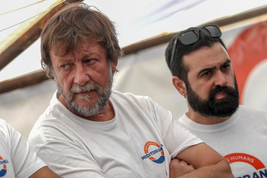 Luca Casarini e il suo impegno nei soccorsi civili dei migranti con Mediterranea Saving Humans