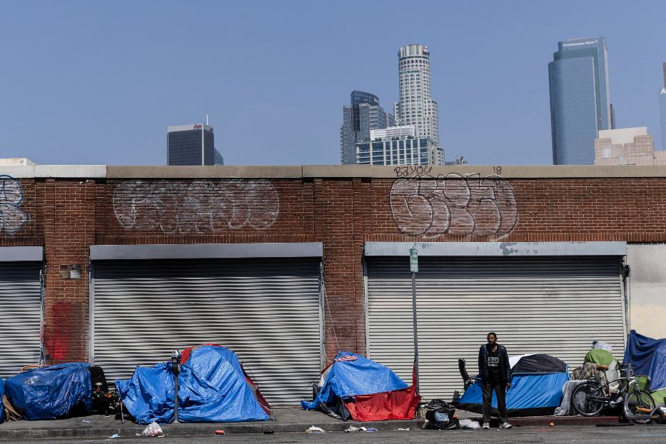 Un accampamento di tende a Los Angeles