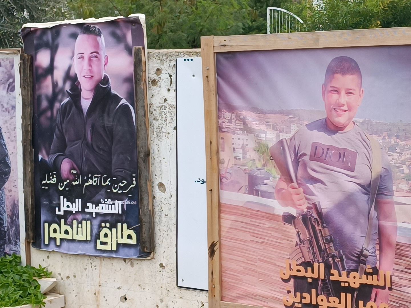 Uno dei cimiteri per i “martiri” delle milizie che combattono contro Israele