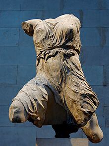 Statua della dea Iride