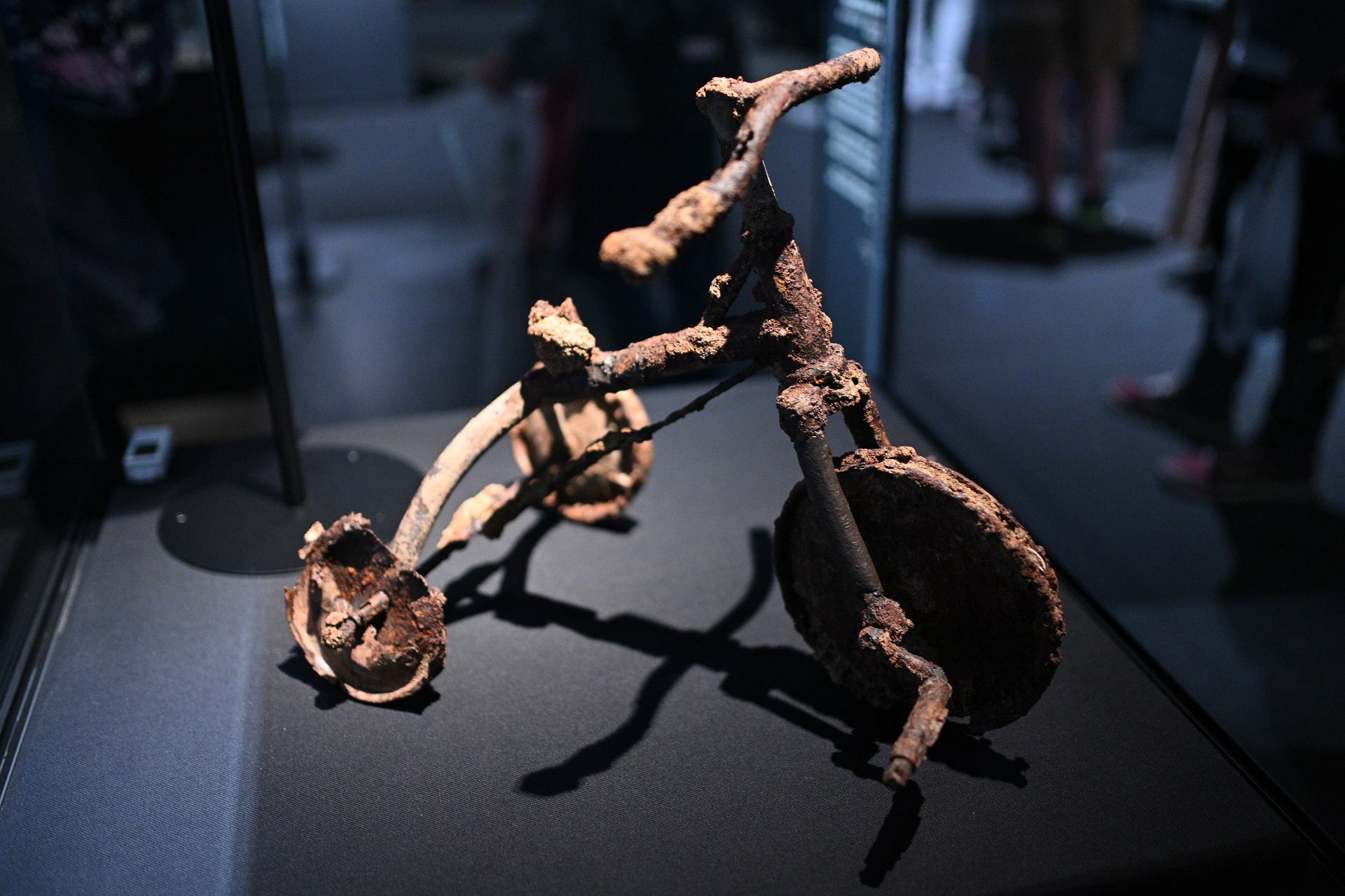 Museo di Hiroshima, i resti del triciclo di un bambino