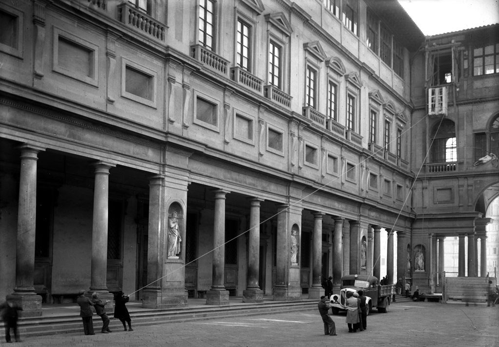 Gli Uffizi durante la guerra